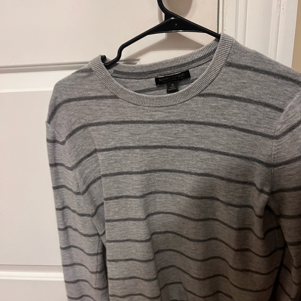 Banana Republic Heather Gray Striped Pullover